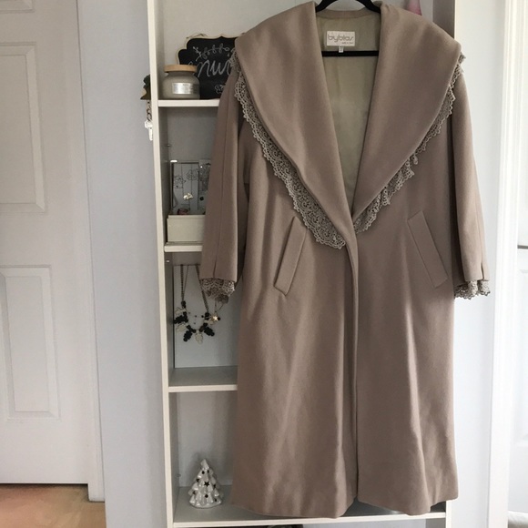 BYBLOS Vintage Oversized Shawl Collar Coat - Picture 2 of 10